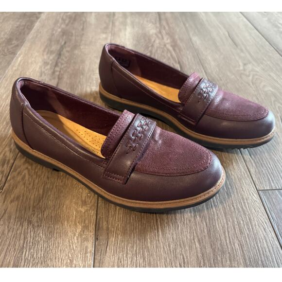 Clarks Womens Raisie Jump Shoes Loafers Size 8.5 - Picture 1 of 7